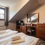 Lokis Hotel 3*