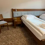 Hotel Lokis