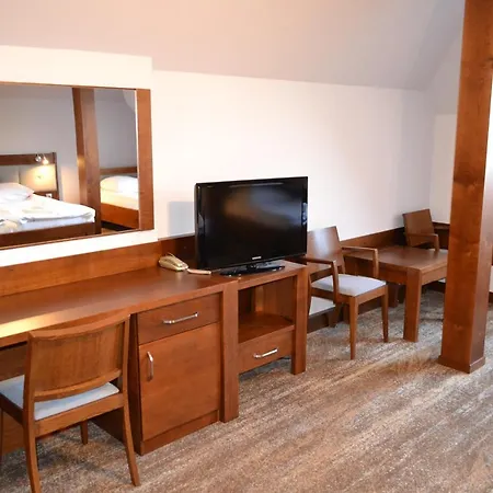 Lokis Hotel