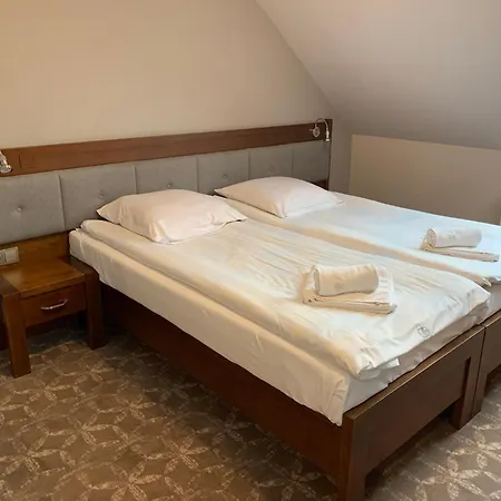 Lokis Hotel 3*