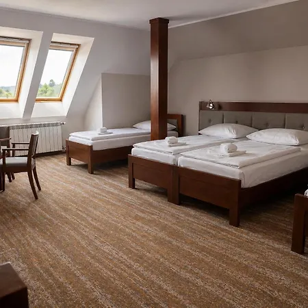 Lokis Hotel 3*