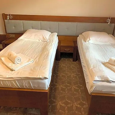 Lokis Hotel 3*