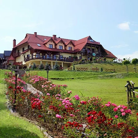 Lokis Hotel 3*