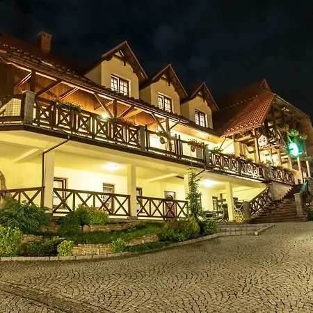 Lokis Hotel 3*